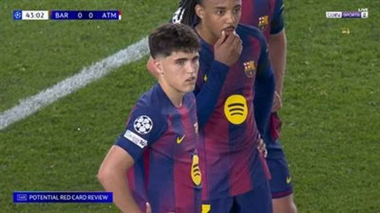 برشلونة.. طرد باو كوبارسي مدافع البارسا أمام أتلتيكو مدريد في دوري أبطال أوروبا